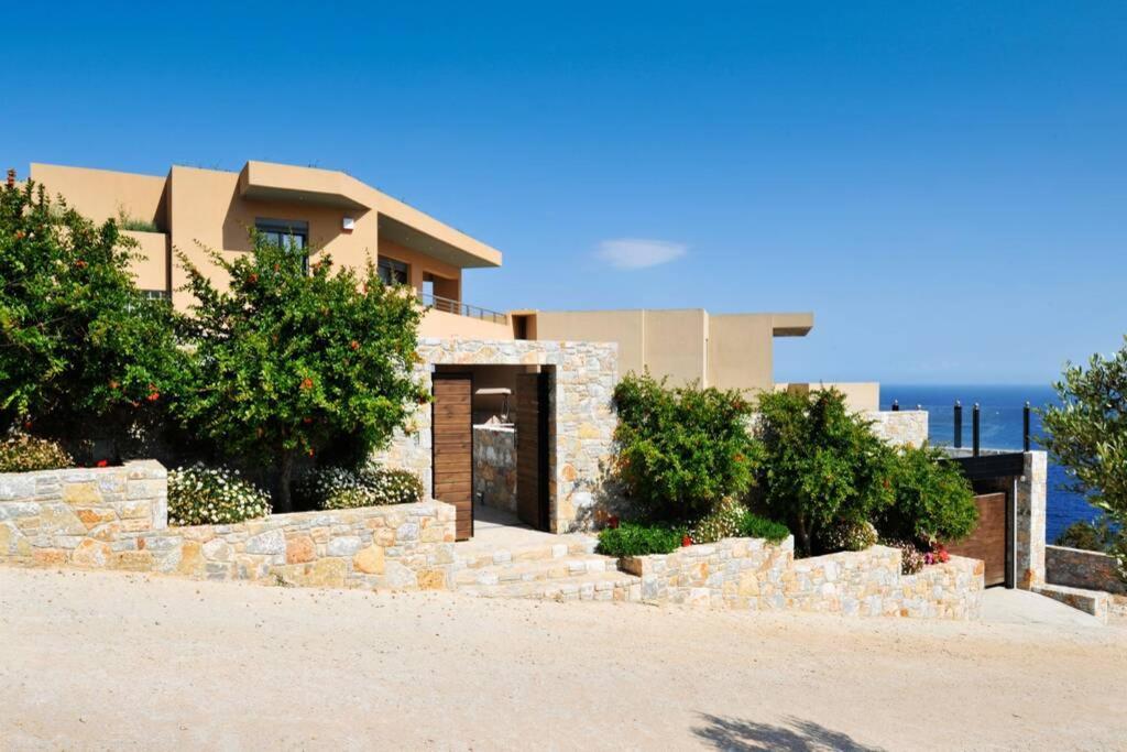 Wonderful Eco Friendly Villa Augustine Ampelo Bagian luar foto