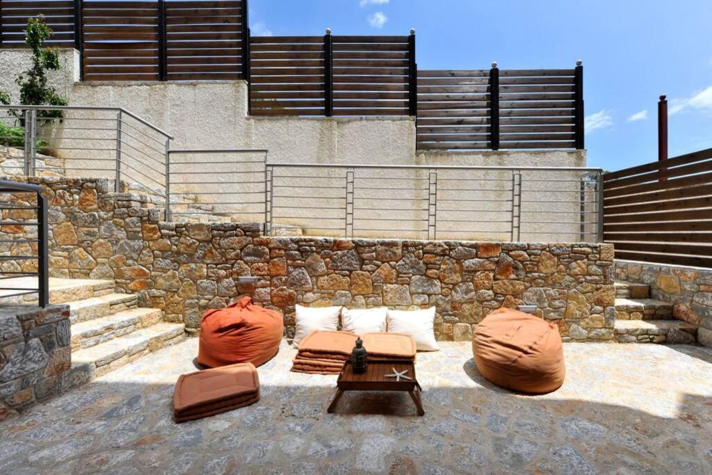Wonderful Eco Friendly Villa Augustine Ampelo Bagian luar foto